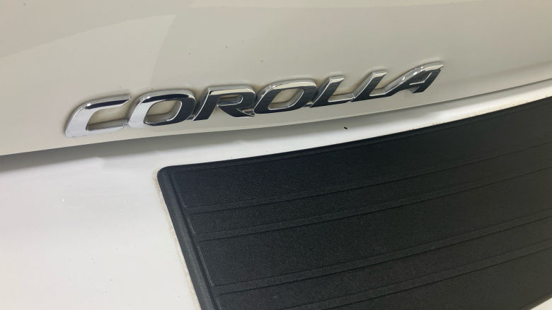 Toyota Corolla 2.0 VVT-i Hybrid Design 5dr CVT Hybrid Hatchback